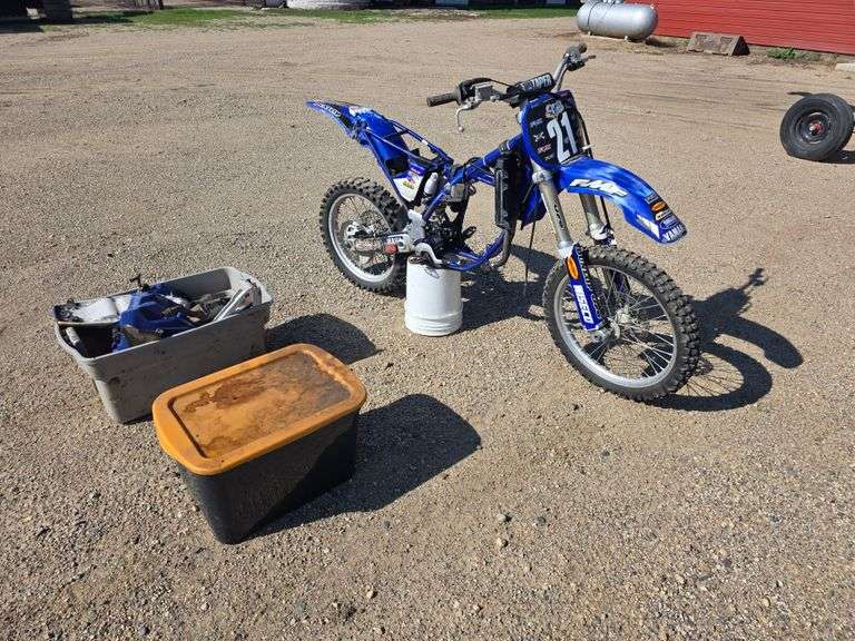 ’98 Yamaha YZ125 Dirt Bike, Project Bike, Should be Complete Per Seller, Call for Details