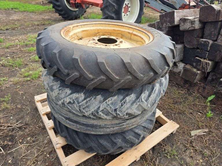 (4) 7.50-24 Tires on 8 Bolt Rims, off New Idea Corn Picker, Buying All for One Money