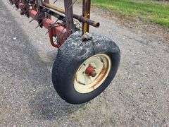 Melroe Model 452 – 12 Section 6' Coil Tine Drag, Hydraulic Down, SN: 661275 *One wing tire blew from