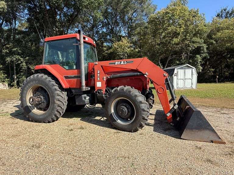 1989 Case International 7110 MFWD Tractor, 3,164 Hours, with Dual 275 Loader and 8’ Quick Tach Bucke