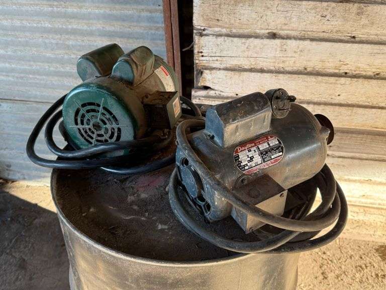 (2) 1 1/2hp Dayton Motors, 220 Volt, Working Order Per Seller