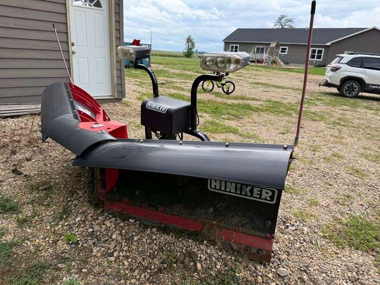 2018 Hiniker Poly Snowplow with Mounts for a 99-01 3/4 Ton Chevrolet, Has Controller