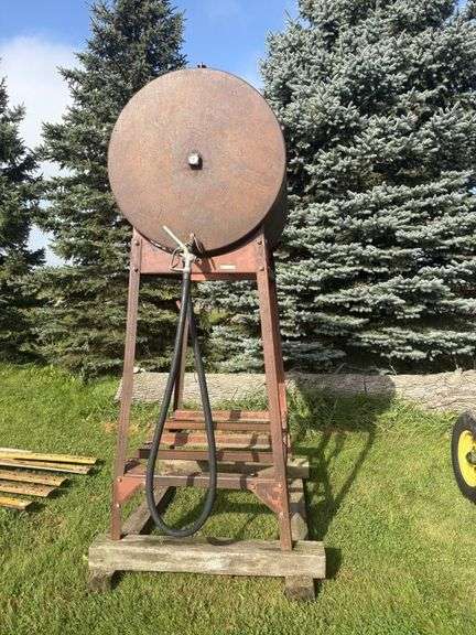 300 Gal Fuel Barrel on Stand, last used for gas