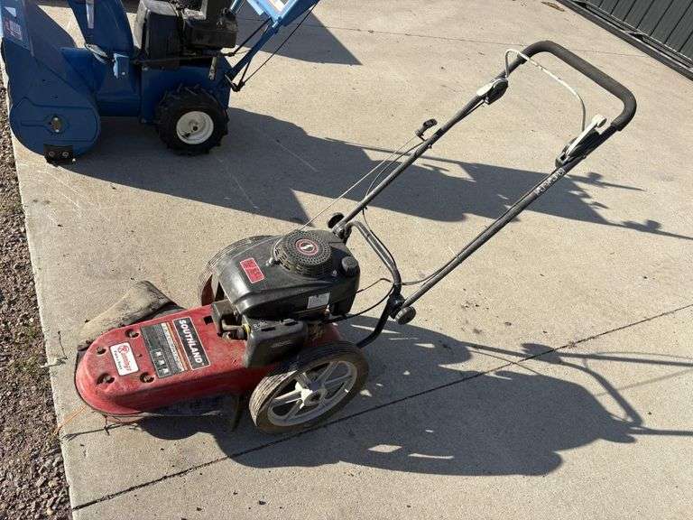 Southland Walk Behind String Trimmer, 22”, 6.5HP,  *needs tune up