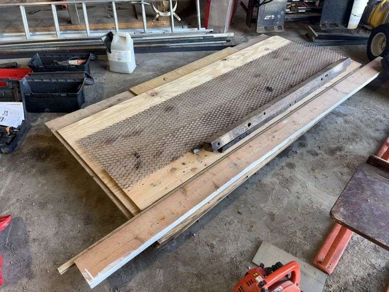Approx (6) Pcs of misc plywood, Buying All for One Money