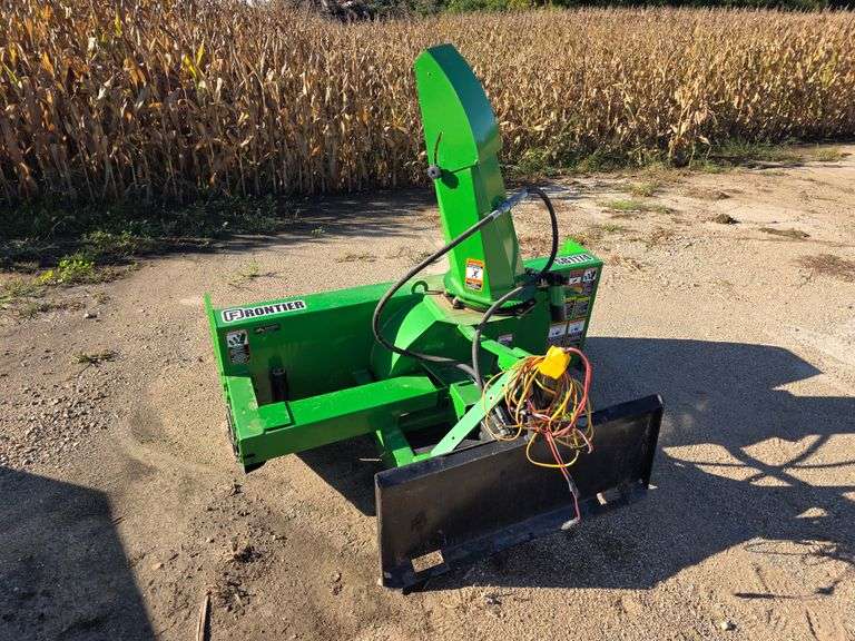 Frontier SB1174 3pt Snowblower with Skid Loader Quick Attachment Adapter Plate, 2 Years Old, 15-21 G