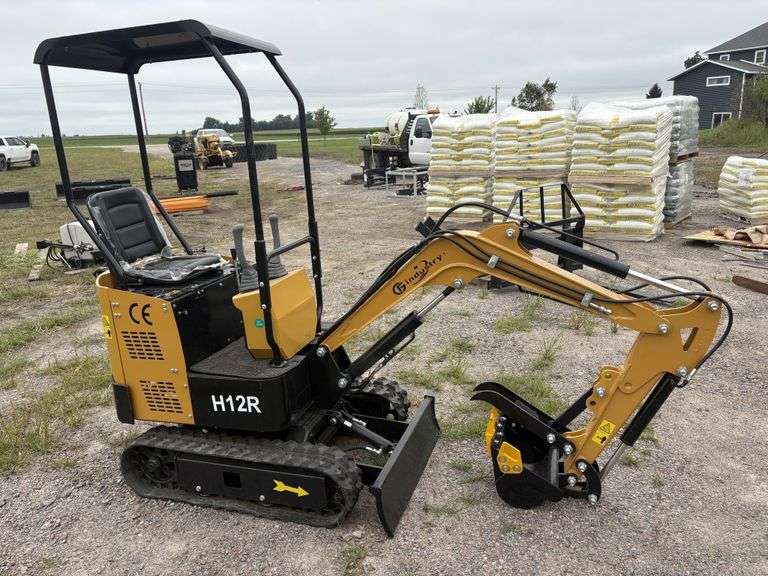 CFG Industrial H12R Mini Excavator, 13.5 HP, 5.5’ Digging Depth, Manual Thumb, 36” Hyd Blade, 16” Bu