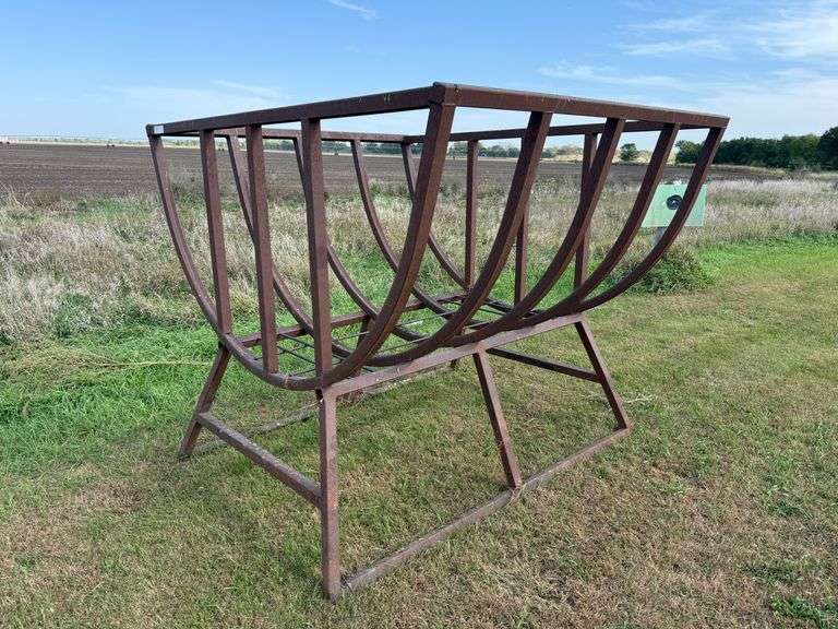 Livestock Large Round  Bale Feeder