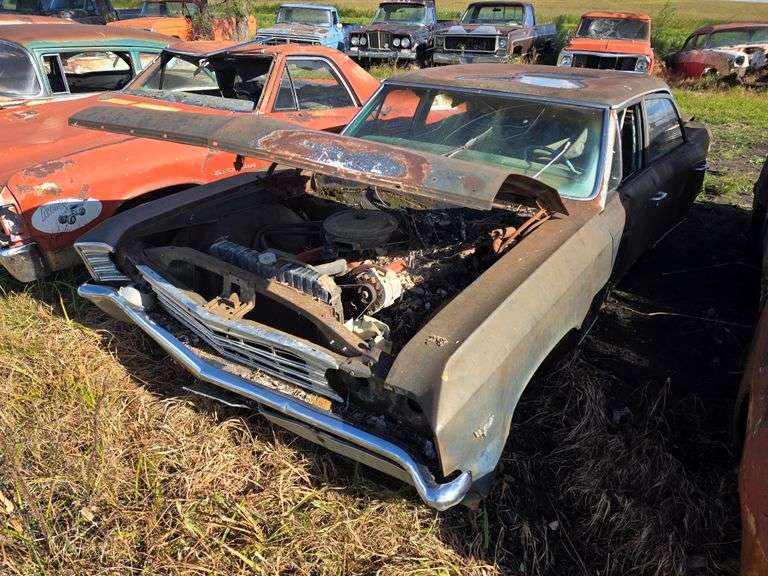 1965 Chevrolet Chevelle, Engine and Transmission