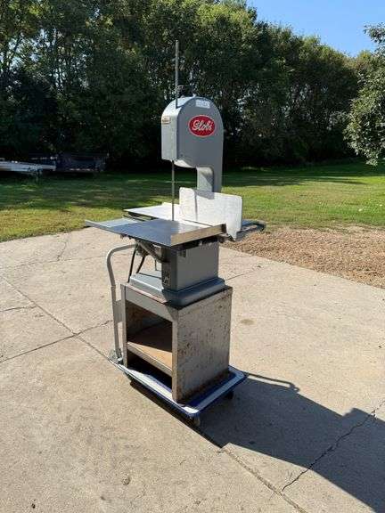 Globe Meat Band Saw for Meat Cutting, Stimpson Model 79. This Item is Located in South Dakota, There
