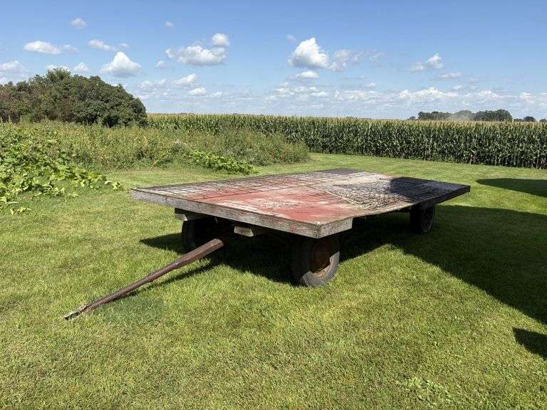 Flat Hay Rack, 7.5’x14.5’, Plywood Deck, *wire panels NOT included