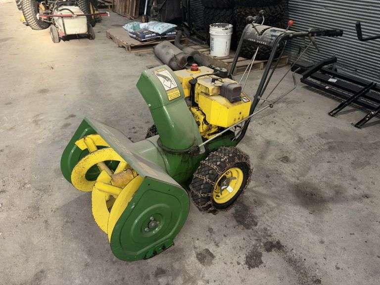 John Deere 826 Walk Behind Snow Blower, 26”, 8 HP, 5 Speed, with Tire Chains, Electric Start