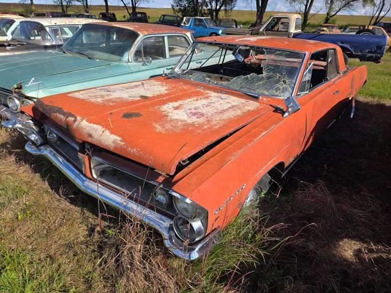 1963 Pontiac Grand Prix, 4 Speed, Factory Tac, Bucket Seats, Engine and Transmission