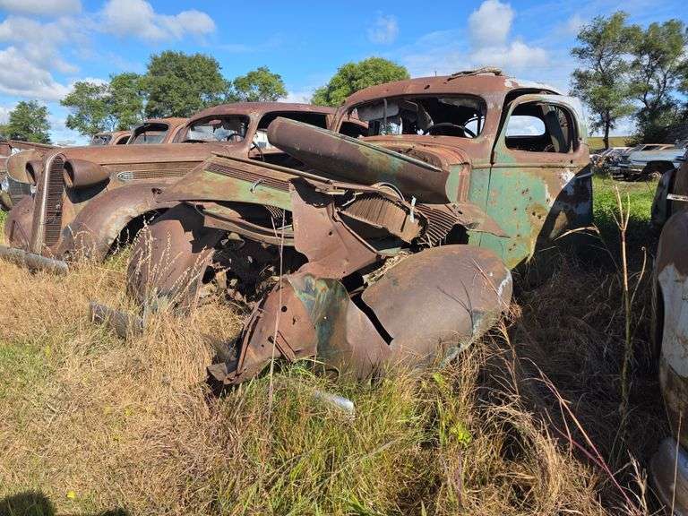 1940’s Pontiac, Engine and Transmission