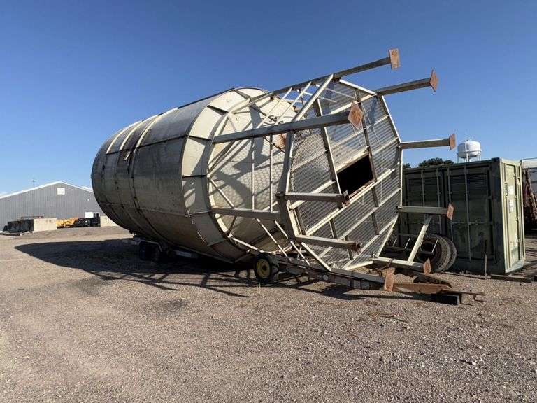 Friesen Bulk Bin, 48’ Tall, 15’ Wide, 9 Legs, Roof Hatch, (2) Roof Vents, (B), trailer NOT included,