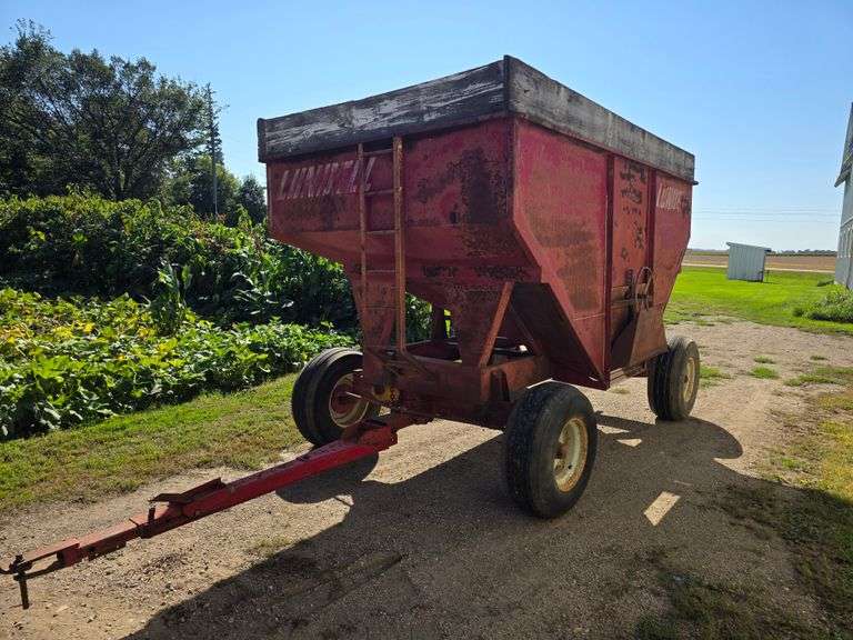 Lundell Gravity Box on Balzer Running Gear, 12.5L-16 Tires on 8 Bolt Rims, Front and Rear Ladder, Ex