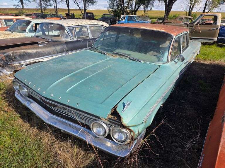 1961 Chevrolet Impala 4 Door, Engine and Transmission *Has Cab Card*