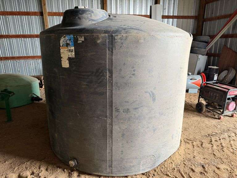 1500 Gallon Black Poly Tank - Fragodt Auction and Real Estate LLC