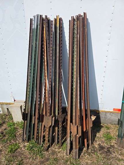 (35) 6’ Steel Fence Posts, Used, Buying All for One Money - Fragodt ...
