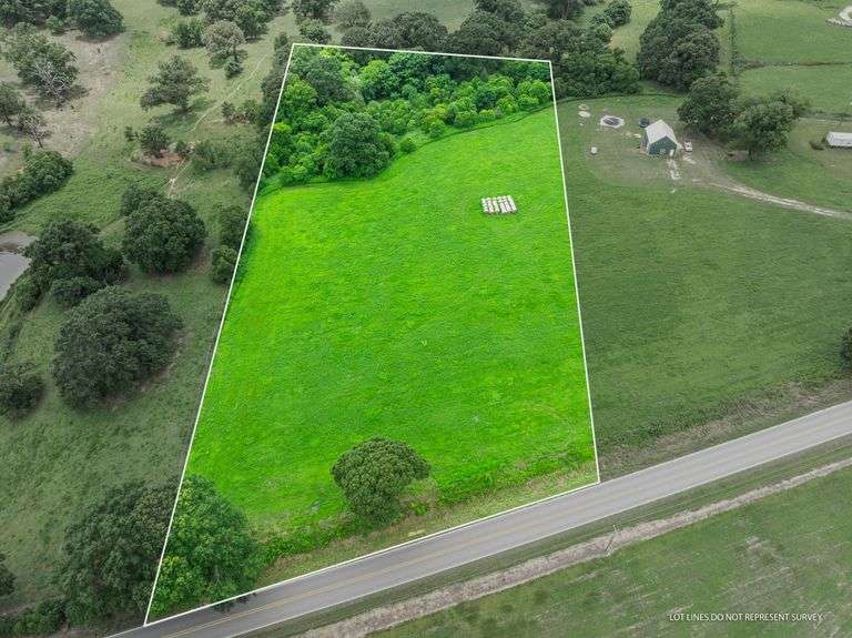 5.75 +/- Acres MS-29 Ovett, MS