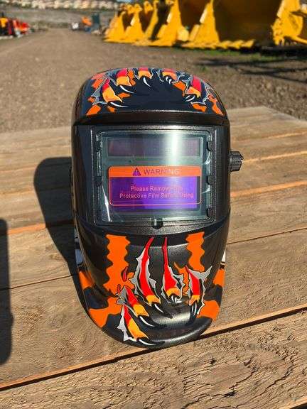 Auto Darkening Welding Helmet (New/Unused)