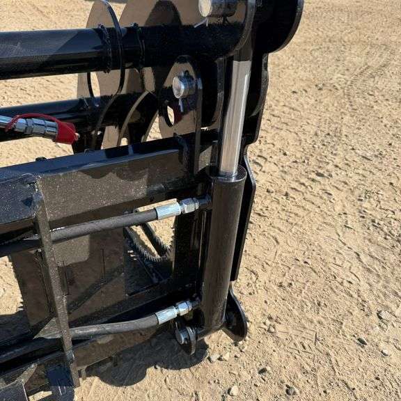 Skid Steer 72in Hydraulic Grapple (New/Unused)