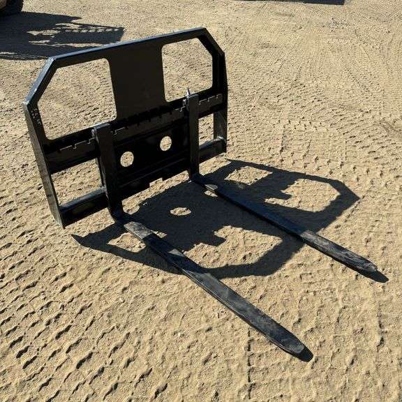 Mini Skid-Steer Forks to fit Toro Dingo (New/Unused)