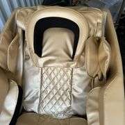 2025 Full Body Zero Gravity Massage Recliner Chair (new/Unused) with High Fidelity Bluetooth Surroun