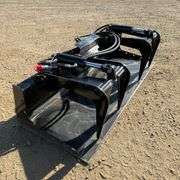 Skid-Steer 72in Hydraulic Grapple Bucket (New/Unused)