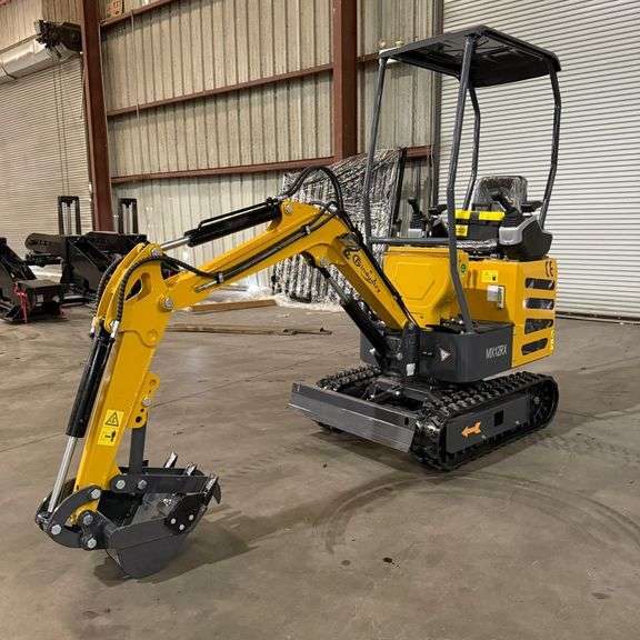 2025 AGT MX12RX Mini-Excavator with Pilot Controls & Dozer Blade (New/Unused) (Est. Retail Value $17,000)