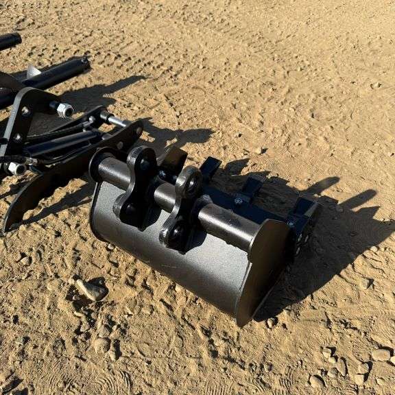 11 Piece Mini Excavator Heavy Duty Attachment Set (New/Unused)