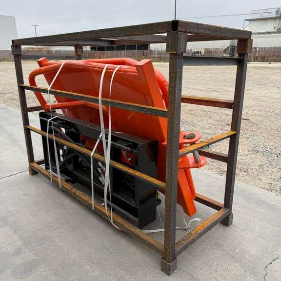 Skid Steer Heavy Duty Hydraulic Clamp Grapple (New/Unused)