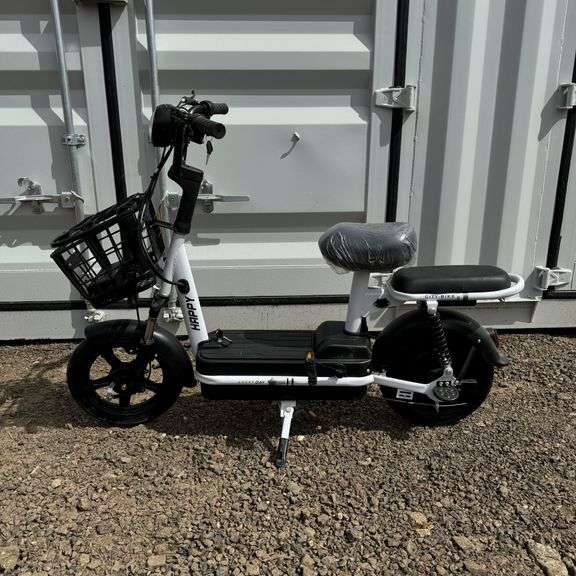 350W Electric Bike/Scooter W/Charger (New/Unused)