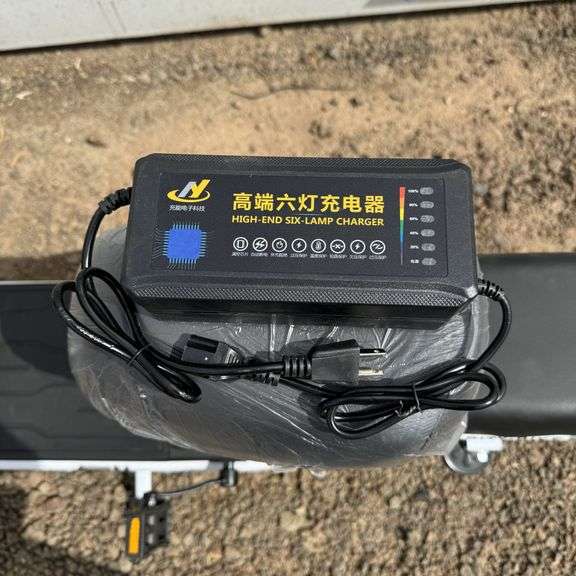 350W Electric Bike/Scooter W/Charger (New/Unused)