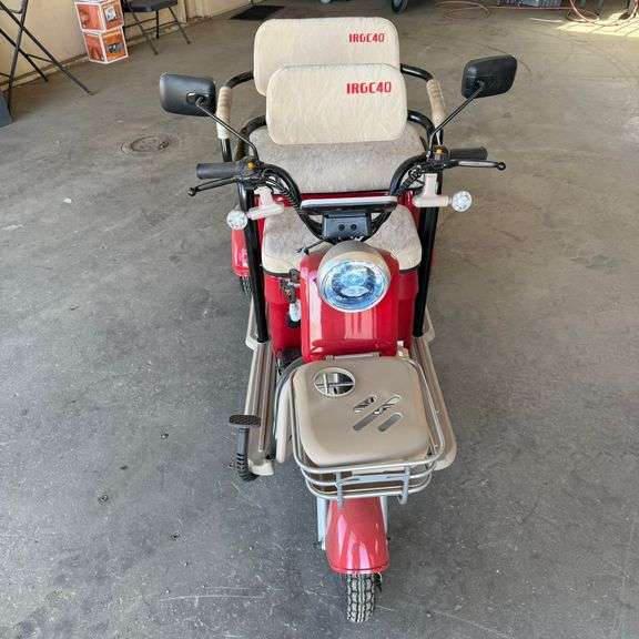 600W 3-Person Electric Cart (New/Unused)