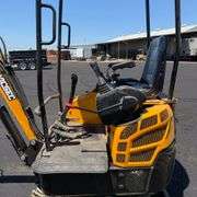 2025 VICSEC VC15P Mini-Excavator (New/Unused) (Est. Retail Value $17,000).