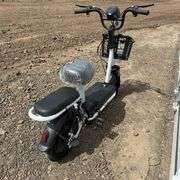 350W Electric Bike/Scooter W/Charger (New/Unused)