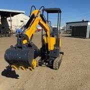 2025 Starvox SV-ME12 1-Ton Mini-Excavator with dozer blade (New/Unused) (Est. Retail Value $17,000).