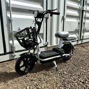 350W Electric Bike/Scooter W/Charger (New/Unused)