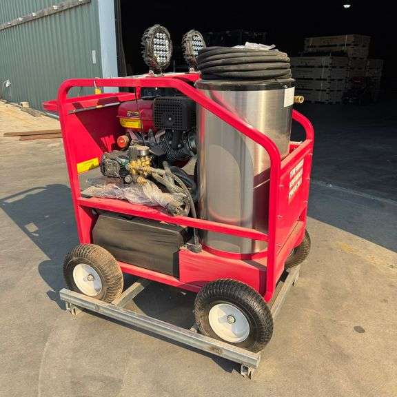 4000PSI Industrial Hot Water Pressure Washer, 15 HP, Electric Start, 50 ft hose, adj gun, flat free 
