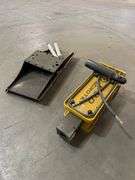 Skid Steer 680 Heavy Duty Hydraulic Breaker w/ 2 Bits (New/unused)
