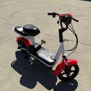 350W Electric Bike/Scooter W/Charger (New/Unused)