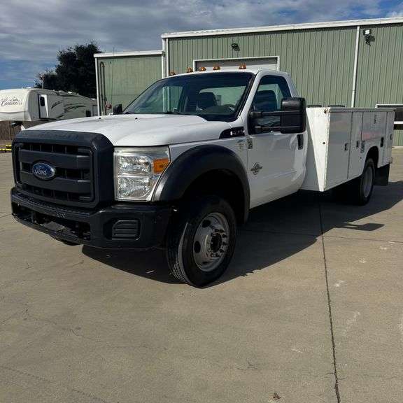 2012 Ford F450 Mechanics Bed Super Duty V8, Turbo Diesel, 6.7L, 300HP, W/152,000 Miles