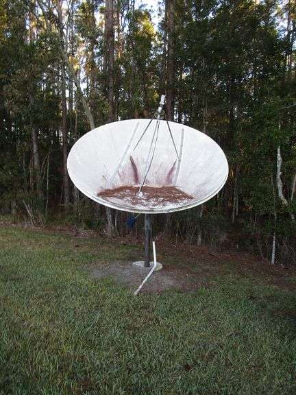 (1) Approx. 3M Satellite Dish, RX Only, Single Axis C Band – Buyer Is Responsible For Dismantling
