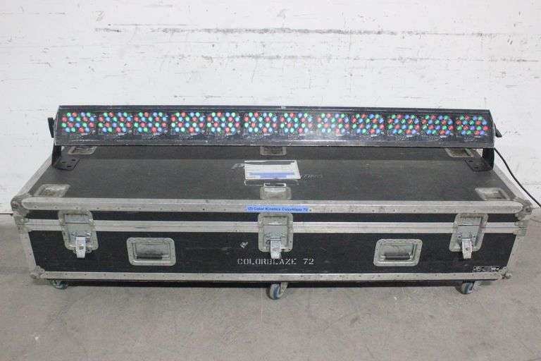 Color Kinetics ColorBlaze 72 LED Batten Light in Wheeled Hard Case ...