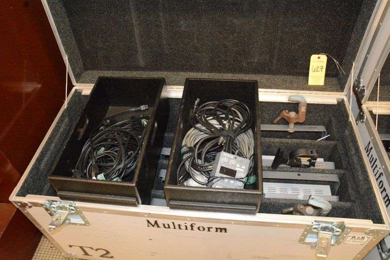 (21) Multibeam LS1018 LED wash fixtures w/ (2) R&R custom case & some