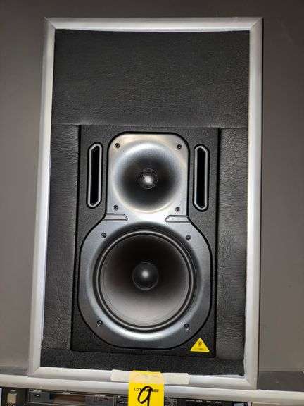 Pair of Behringer Truth B2031P Speakers