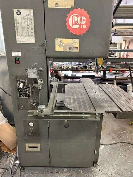 Grob 4V18 18" Vertical Band Saw s/n 890, Blade Welder, Rip Fence , Air Hydraulic Feed