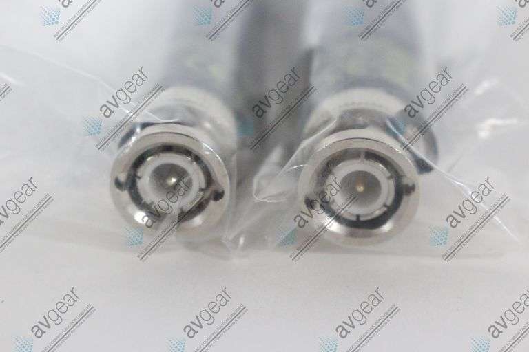 (2) Shure UA8-470-542 1/2 Wave Omnidirectional Receiver Antennas (470-542 MHz)