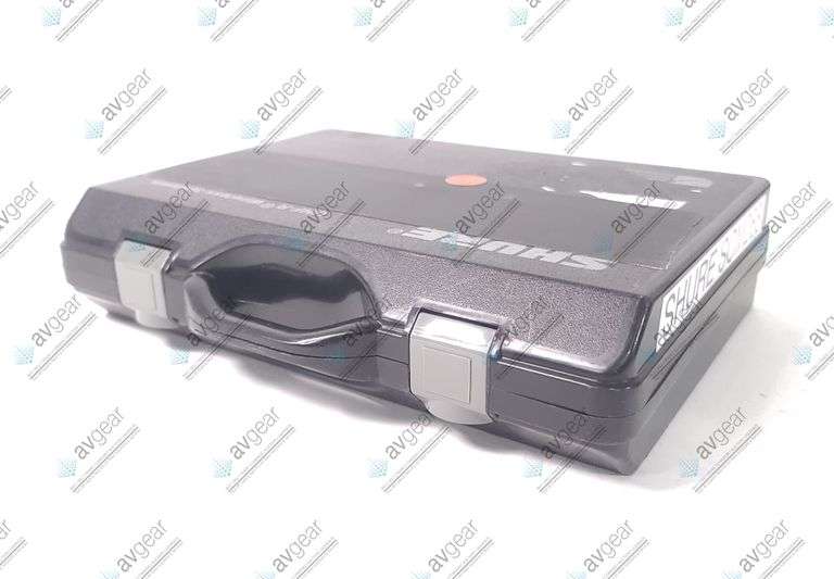 Shure SCM268 4 Channel Microphone Mixer in Hard Case